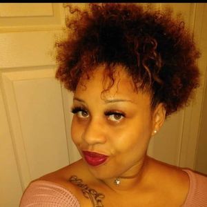 Meet your Posher, Brittney